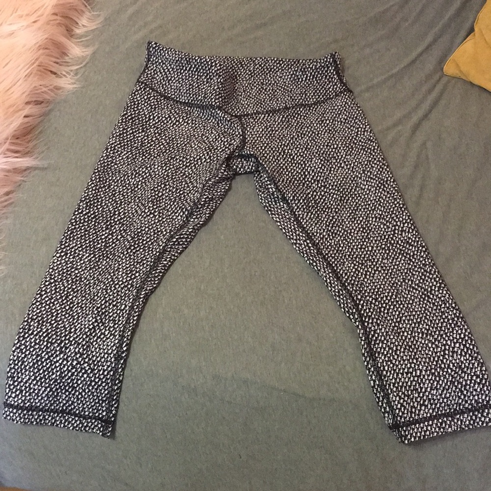 Cropped Yoga pants!